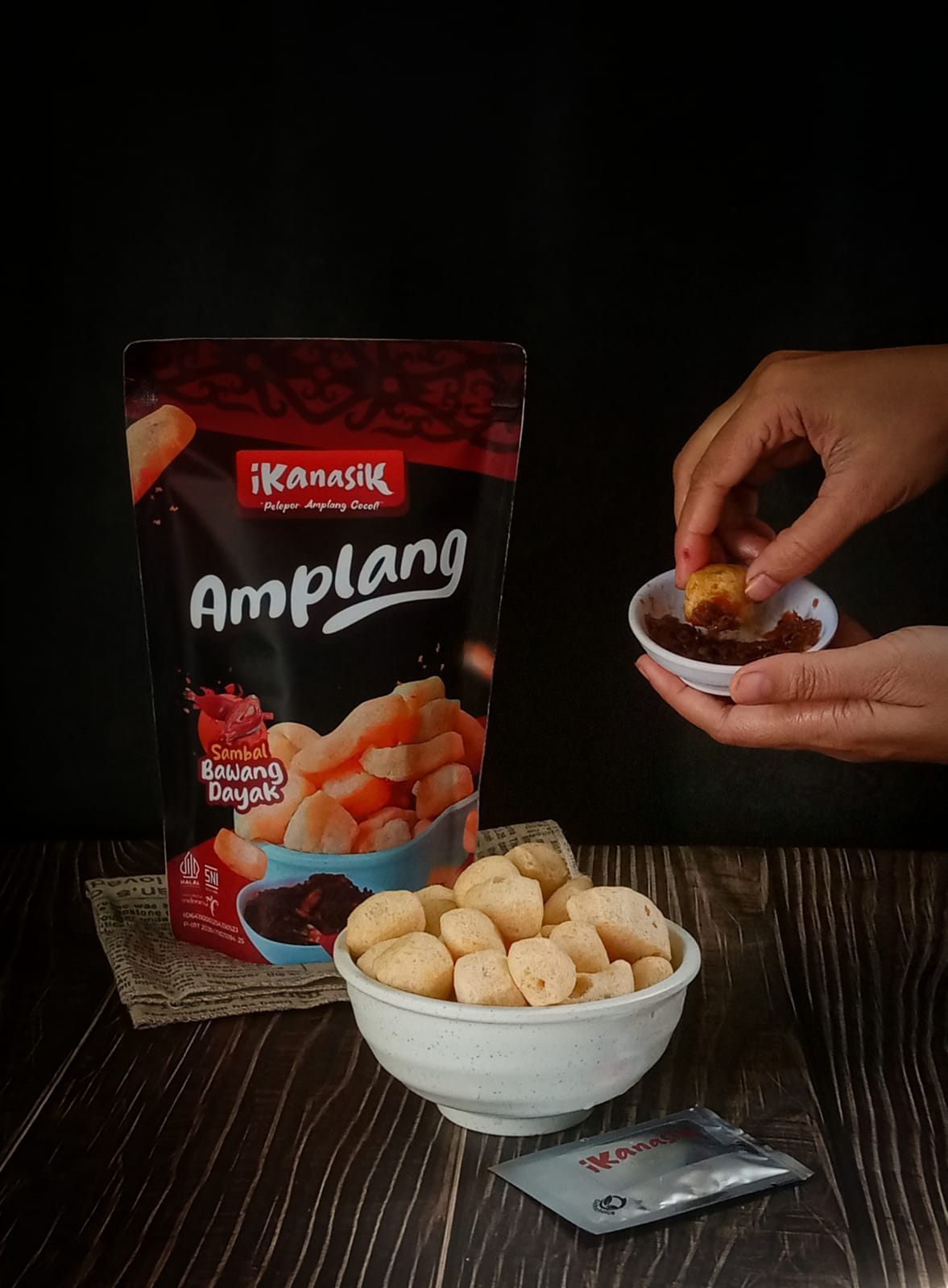 Amplang IkanAsik dengan sambal bawang Dayak
